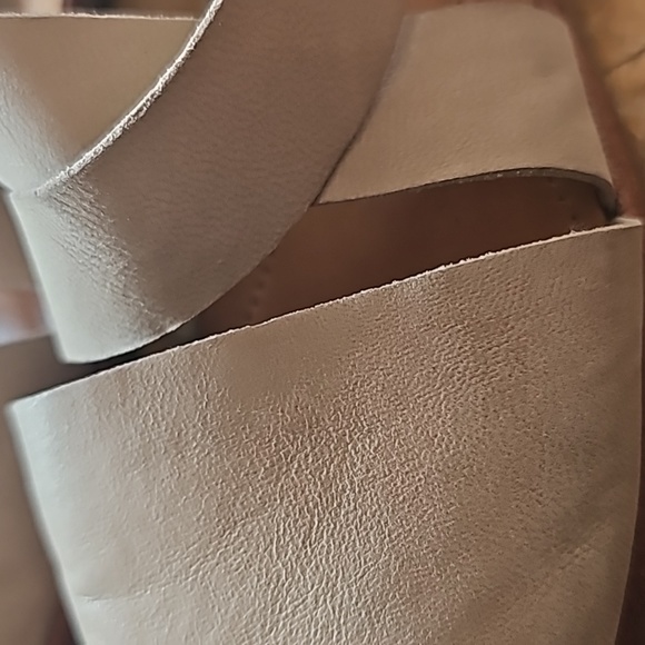 Franco Sarto strappy flat sandals 6.5 - Picture 4 of 4